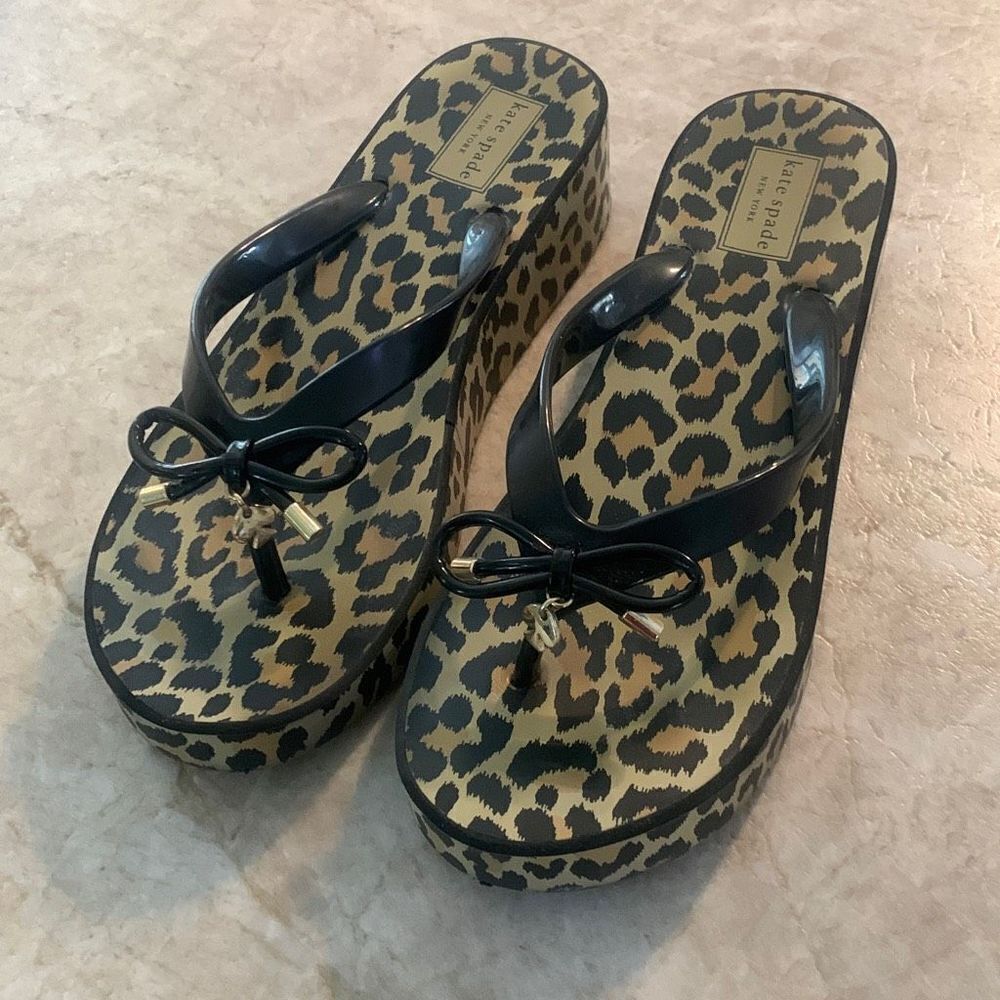 KATE SPADE Platform Flip Flops Size 8